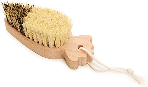 Kikkerland Vegetable Wood Scrubber Brush