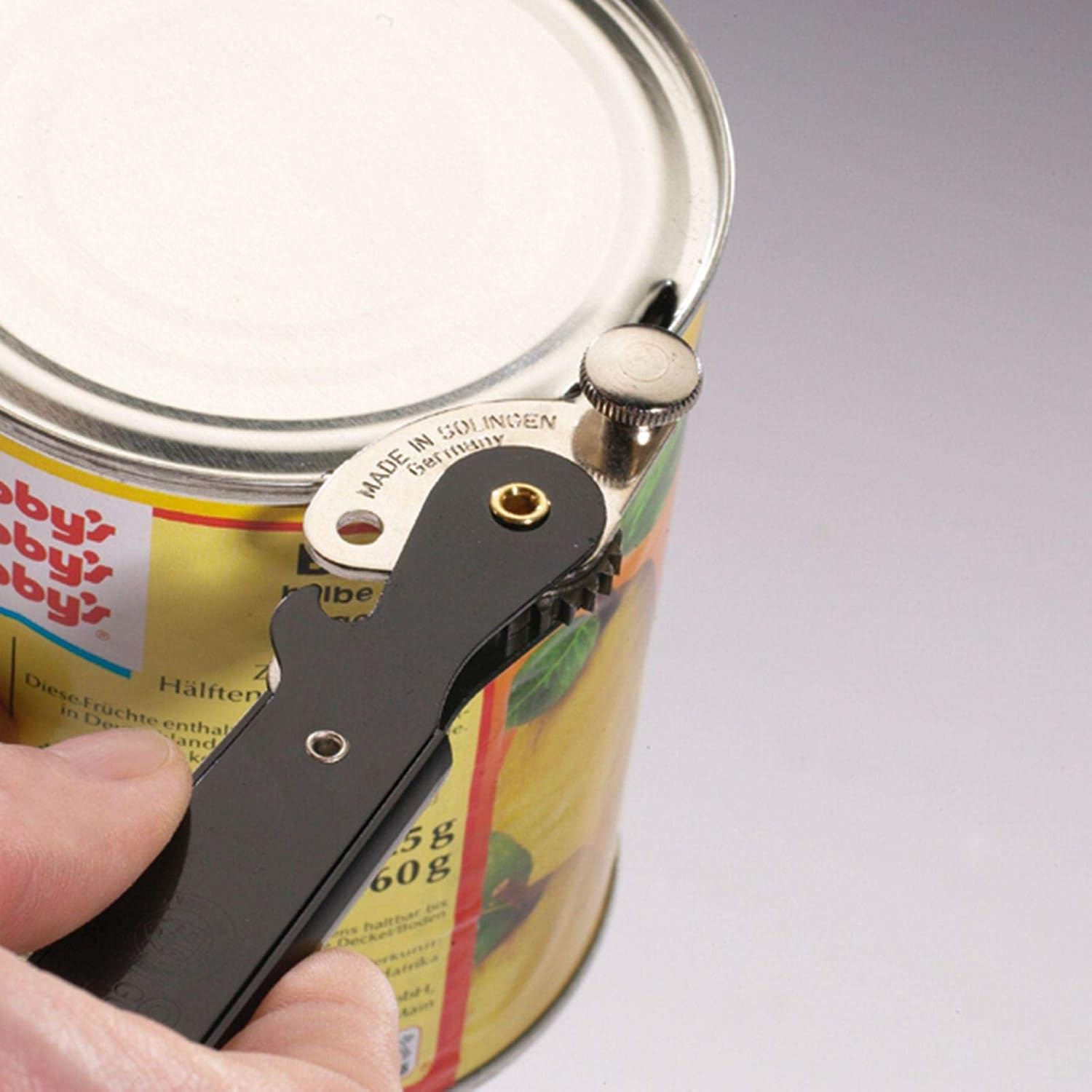 Multi-Tool Can Opener Perfect for Home Use