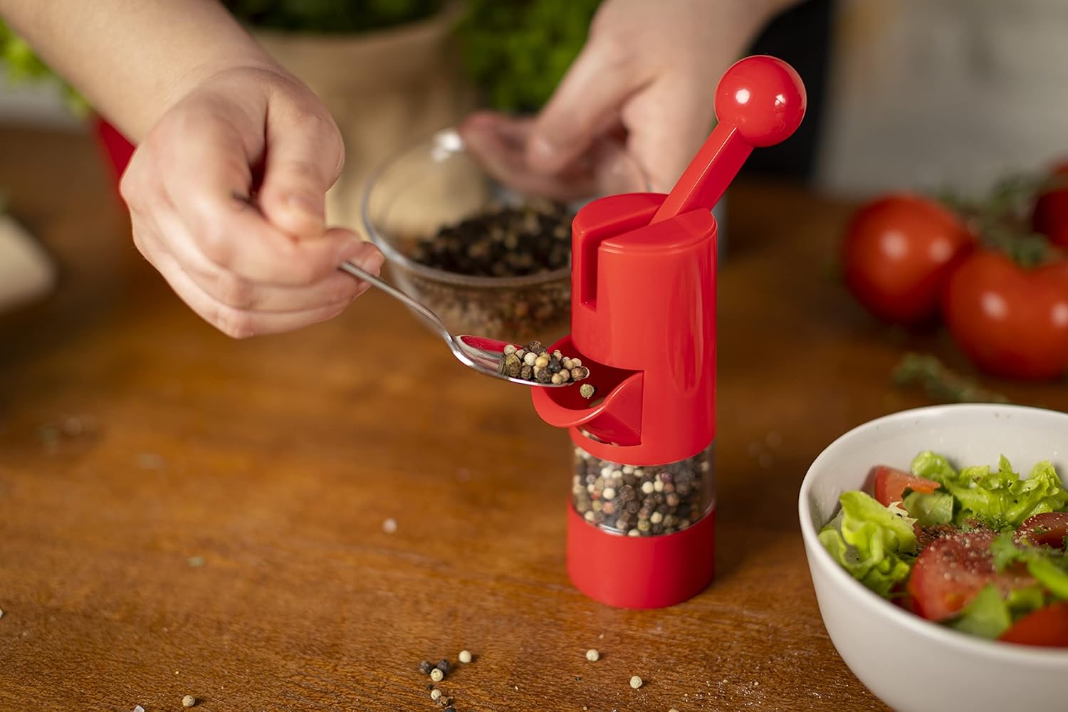 Adjustable Ratchet grinder Kuhn Rikon Red